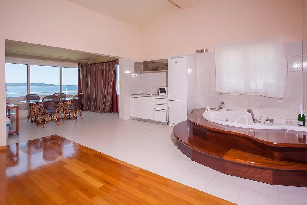 Villa Vesna Private Beach Donji Okrug  Kroatien