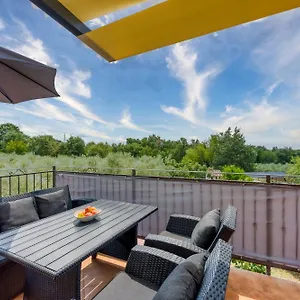 https://family-apartment-marea.in-istria.net